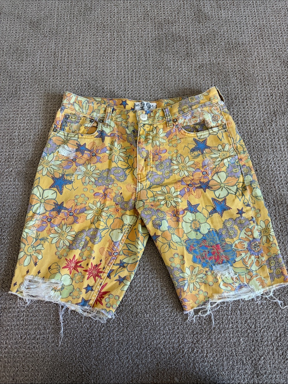 WE THE FREE yellow retro bermuda shorts 29